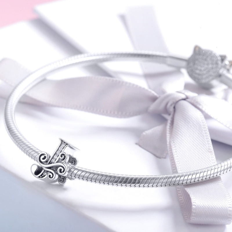 Zawieszka charms ze srebra - Litera J