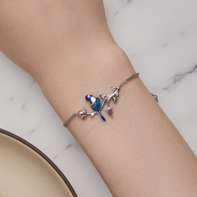 Bransoletka regulowana ze srebra - Błękitny ptak zimorodek na gałęzi z cyrkonią