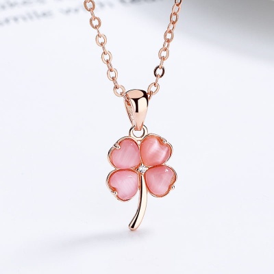 Naszyjnik ze srebra - Czterolistna koniczyna rose gold