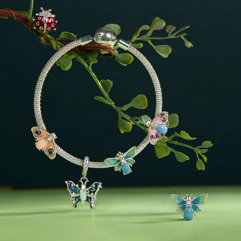 Zawieszka charms ze srebra świecąca w ciemności - Fioletowo-niebieski motyl