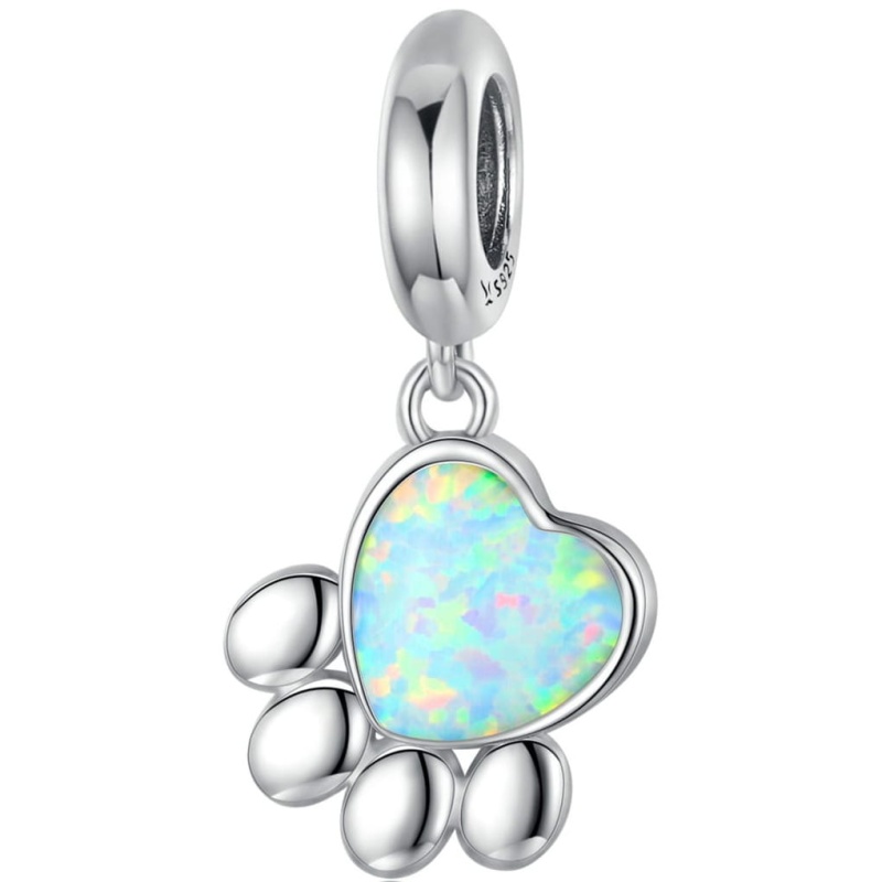 Zawieszka charms ze srebra - Łapka z opalem